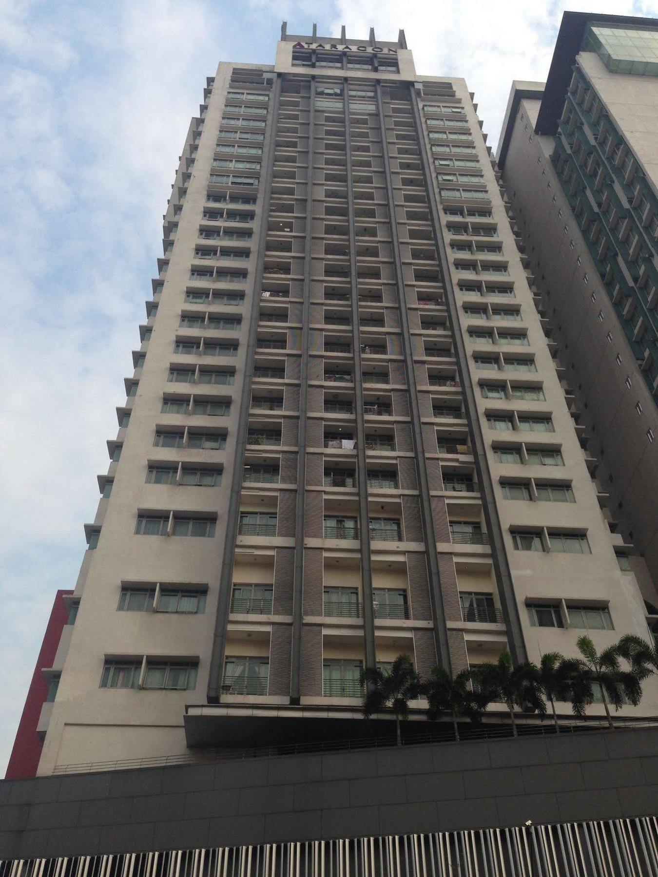 Apartemen Kl Service At Taragon *