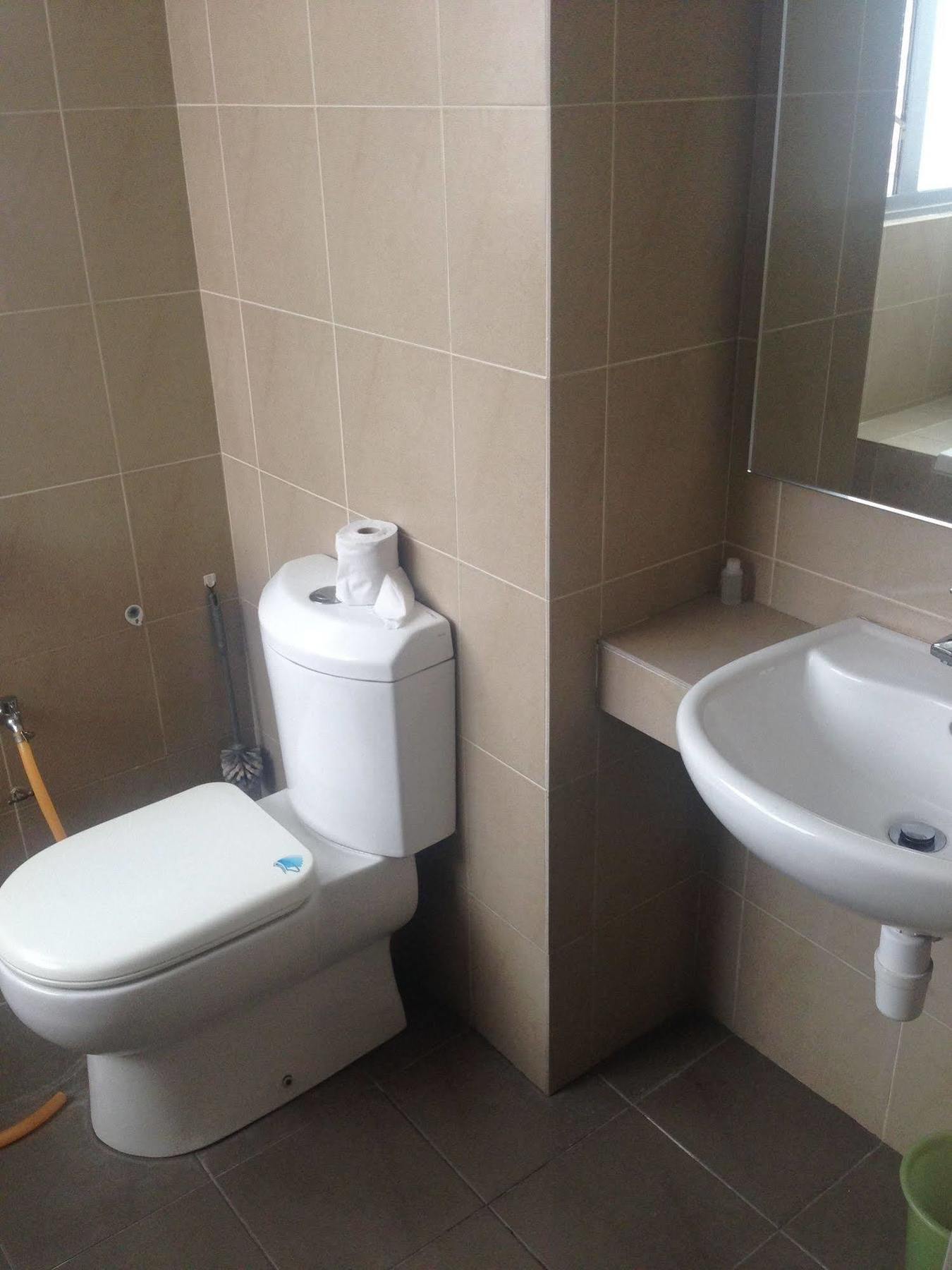 Kl Service At Taragon Apartemen *